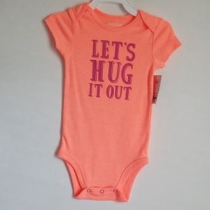 Girls 18M Onesie "Let's Hug It Out" Short-Sleeves